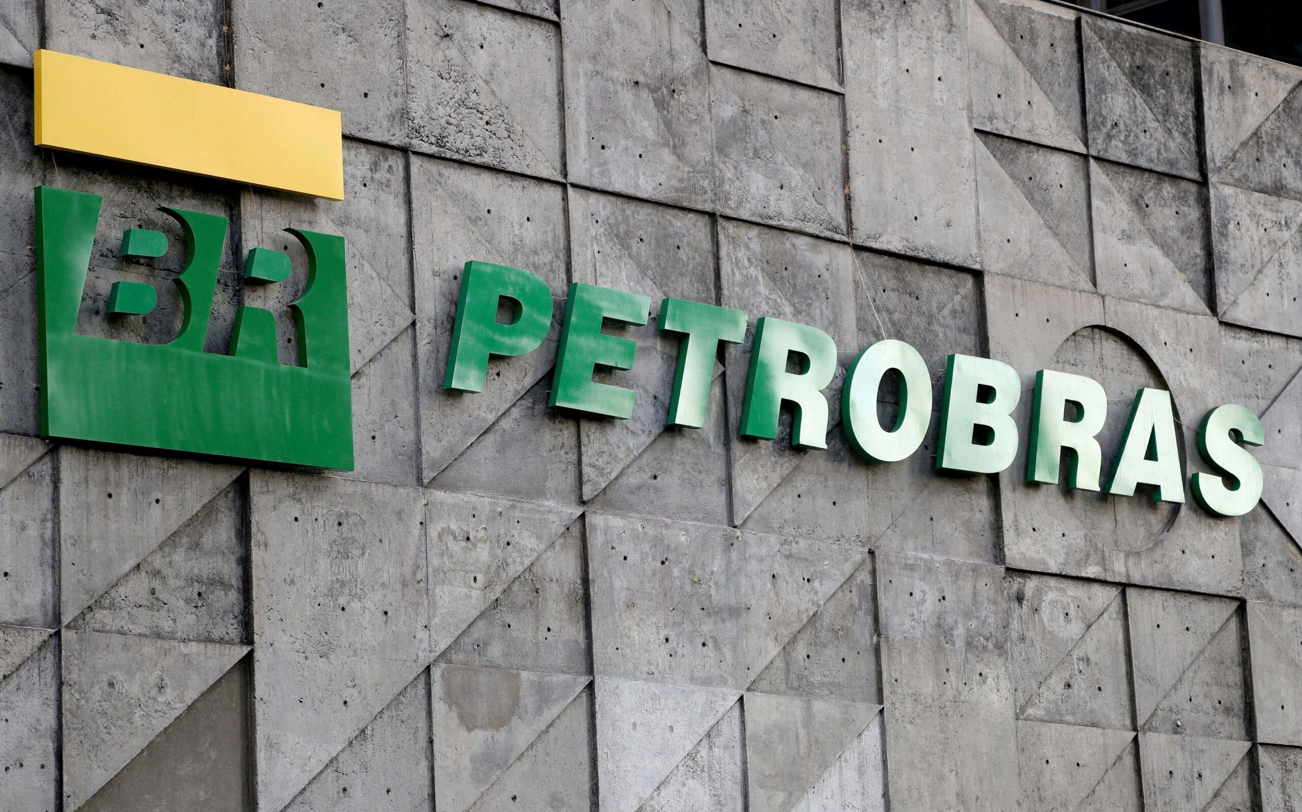 Leia mais sobre o artigo “Novo pré-sal” vai turbinar plano de investimentos da Petrobras até 2027